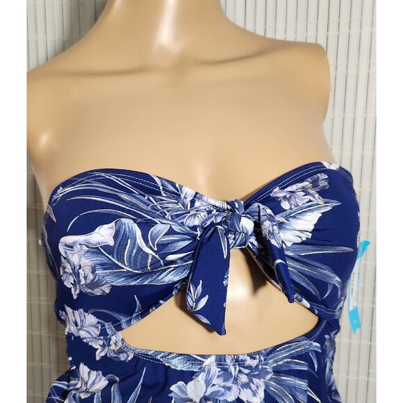 Ambrielle Swimsuit Medium Color Blue Navy One piece Swimsuit. - Picture 2 of 11